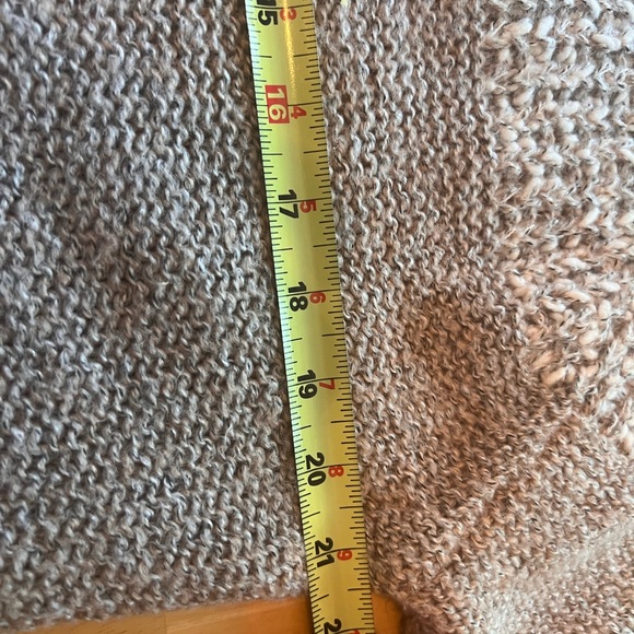 FATE textured two tone cozy, warm sweater - Size XL - Picture 10 of 11